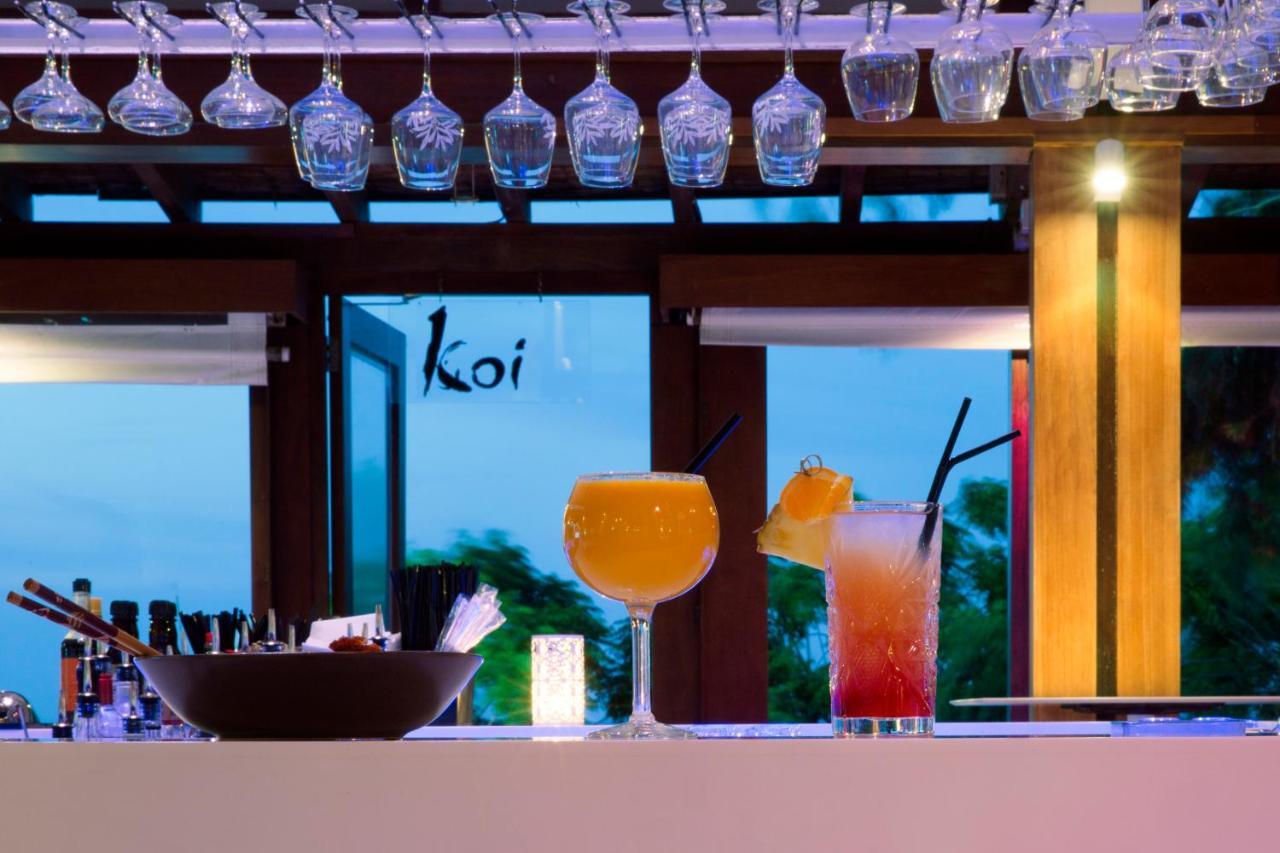 Capo Bay Hotel Protaras Luaran gambar The bar at the Koi restaurant
