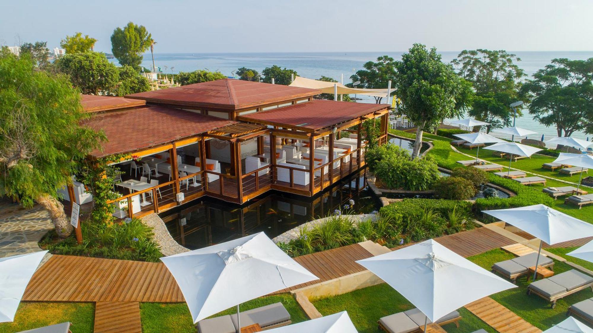 Capo Bay Hotel Protaras Luaran gambar The resort's main restaurant